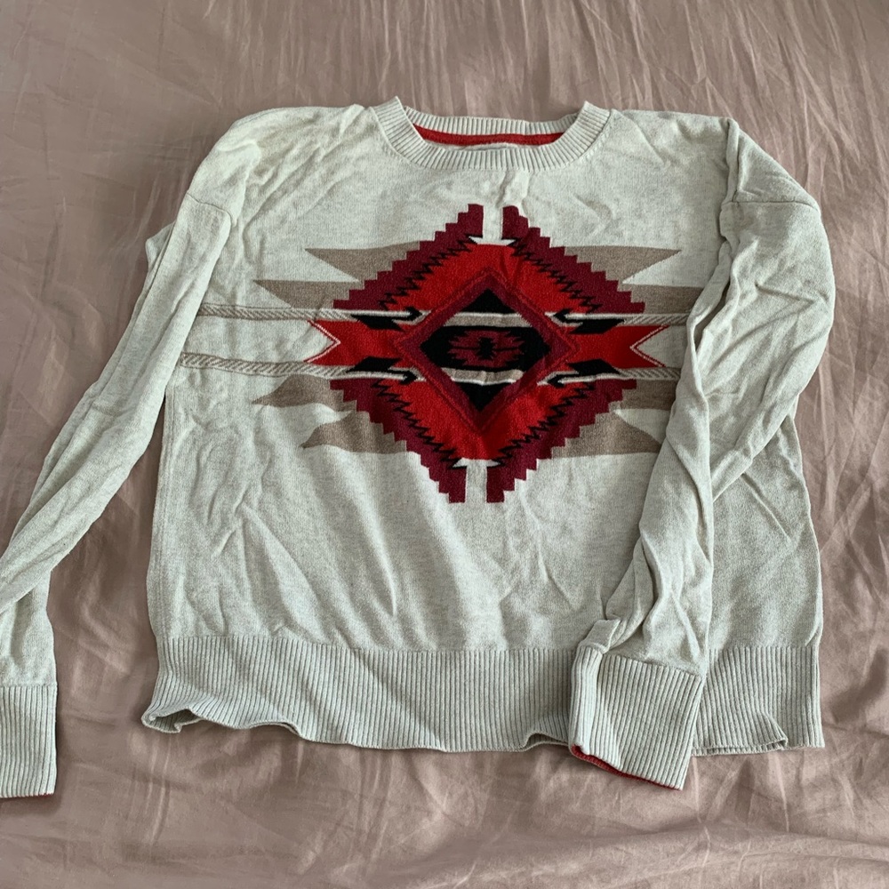 Sweater with details
